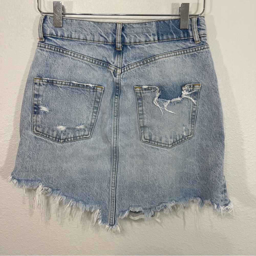 Pilcro Anthropologie Distressed Denim Mini Skirt Light Wash Raw Hem 2 - Picture 3 of 8